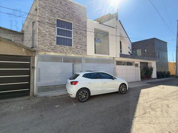 CASA EN VENTA 4 RECAMARAS EN CAPULTITLAN TOLUCA