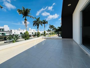 Casa en Venta en Cancun, Residencial Palmaris