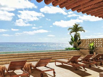 * Departamento en venta en Puerto Morelos, frente al mar
