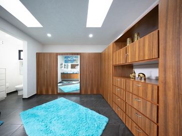 En venta: Casa Moderna en Residencial Valenia, Playa del Carmen