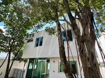 *Casa o Loft en Venta en Cancun, Residencial Cumbres