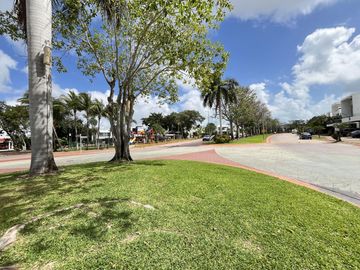 *Casa o Loft en Venta en Cancun, Residencial Cumbres