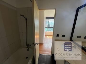 Dpto 84m2 de 3 habitaciones con cochera a 1/2 cdra de Av. SAN FELIPE