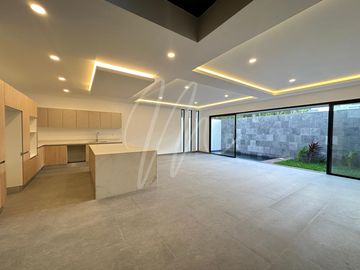 CASA EN VENTA EN CANCUN, VIA CUMBRES RESIDENCIAL