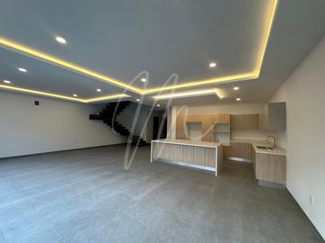 CASA EN VENTA EN CANCUN, VIA CUMBRES RESIDENCIAL