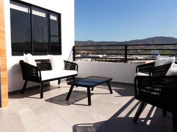 Casa en venta de 3 recámaras en zona Parque Industrial El Florido, con terraza y seguridad, Tijuana
