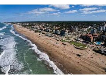 DEPARTAMENTO 3 AMB EN VENTA CENTRO Y PLAYA PINAMAR-RECICLADO A NUEVO!