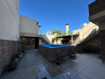 Casa en venta en Ezpeleta Este