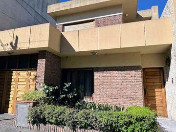 Casa en venta en Ezpeleta Este