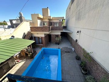Casa en venta en Ezpeleta Este