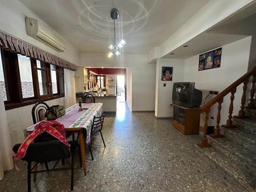 Casa en venta en Ezpeleta Este