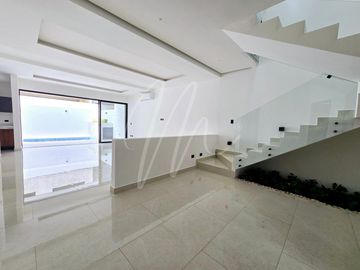 Casa en Venta en Cancun, Via Cumbres