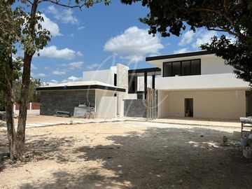 Casa en  Casa en Venta en Cancun, Lagos del Sol