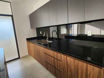 Casa Venta en Vistas Altozano fraccionamiento privado áreas verdes