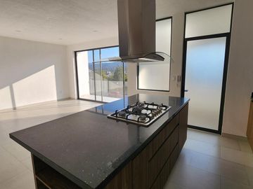 Casa Venta en Vistas Altozano fraccionamiento privado áreas verdes