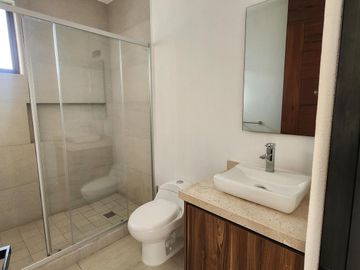 Casa Venta en Vistas Altozano fraccionamiento privado áreas verdes