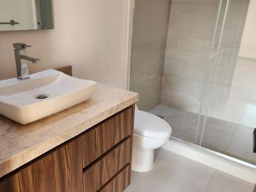 Casa Venta en Vistas Altozano fraccionamiento privado áreas verdes