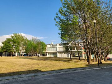 Casa Venta en Vistas Altozano fraccionamiento privado áreas verdes