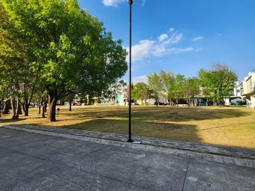 Casa Venta en Vistas Altozano fraccionamiento privado áreas verdes