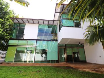 CASA EN VENTA EN CANCUN VILLA MAGNA
