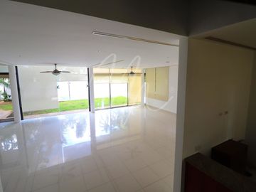 CASA EN VENTA EN CANCUN VILLA MAGNA