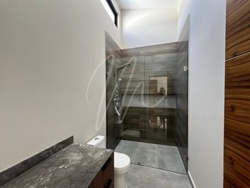 Casa en venta en Cancun Lagos del sol