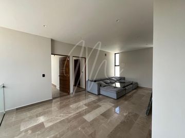 Casa en venta en Cancun Lagos del sol