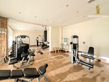 OPORTUNIDAD REÑACA VENTA DEPARTAMENTO 3D 3B MODERNO EDIFICIO