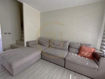 SE VENDE TOWNHOUSE EN PEÑALOLEN