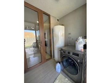 SE VENDE TOWNHOUSE EN PEÑALOLEN