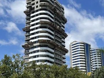 Torres Brickell - Penthouse con vista al rio - Piso 19 - 2 cocheras