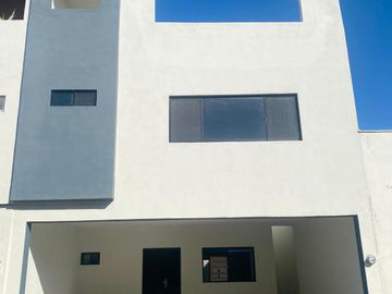 CASA EN VENTA EN LA ENCOMIENDA- ESCOBEDO
