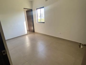 CASA EN VENTA EN LA ENCOMIENDA- ESCOBEDO