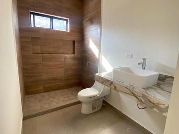 CASA EN VENTA EN LA ENCOMIENDA- ESCOBEDO