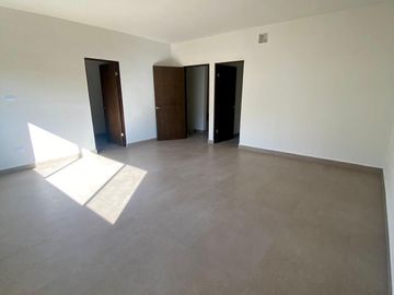 CASA EN VENTA EN LA ENCOMIENDA- ESCOBEDO