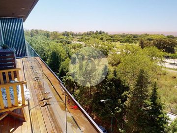 Venta departamento 4 ambientes  Vicente López,  primera linea frente al Río
