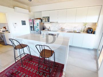 Venta departamento 4 ambientes  Vicente López,  primera linea frente al Río