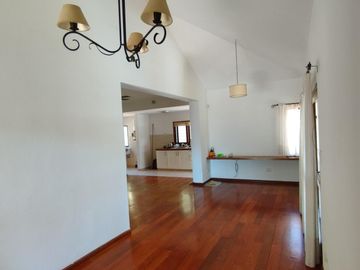 Hermosa casa en Fisherton a mtrs. de Córdoba
