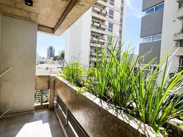 Departamento de dos ambientes en venta, Morón. Excelente inversion.