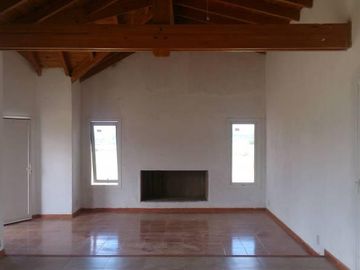 Casa de 2 dormitorios en barrio privado