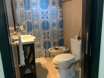 PH en venta - 2 dormitorios 1 baño - 63mts2 - Berazategui