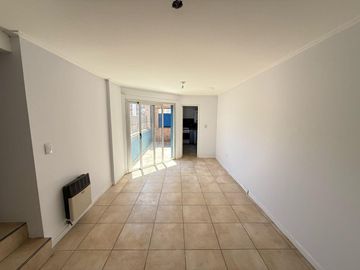SE VENDE INCREIBLE DUPLEX PLENO CENTRO 1 DORM.