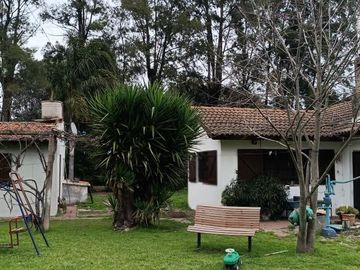 Quinta en venta - 3 Dormitorios 5 Baños - Cocheras - 1868Mts2 - La Fraternidad, General Rodríguez
