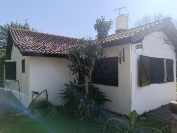 Quinta en venta - 3 Dormitorios 5 Baños - Cocheras - 1868Mts2 - La Fraternidad, General Rodríguez
