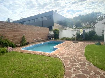 VENTA - Casa en VICTORIA, San Fernando
