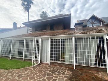 VENTA - Casa en VICTORIA, San Fernando
