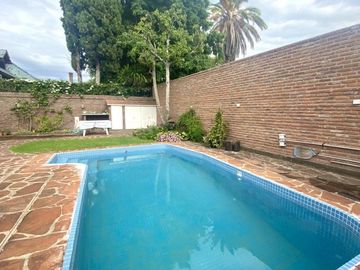 VENTA - Casa en VICTORIA, San Fernando