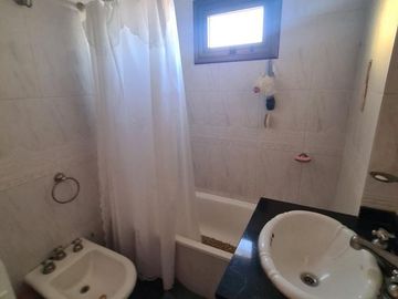 Departamento en venta - 2 Dormitorios 1 Baño - 75Mts2 - La Plata