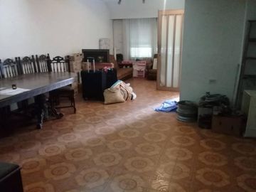 VENDO CASA A REFACCIONAR ZONA PARQUE GARAY