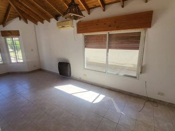Casa en Villa Regina